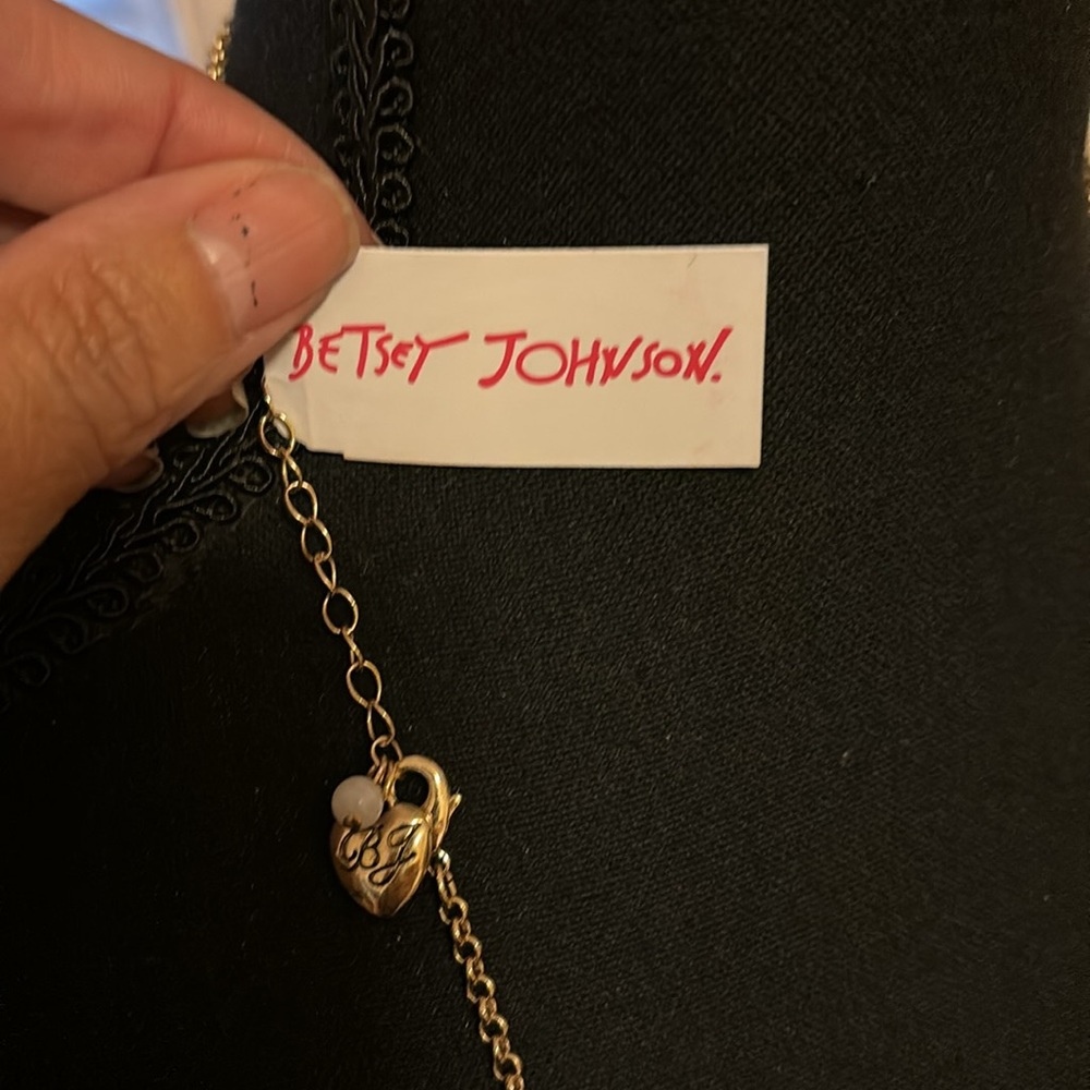 Betsey Johnson Necklace NWT - Picture 4 of 5